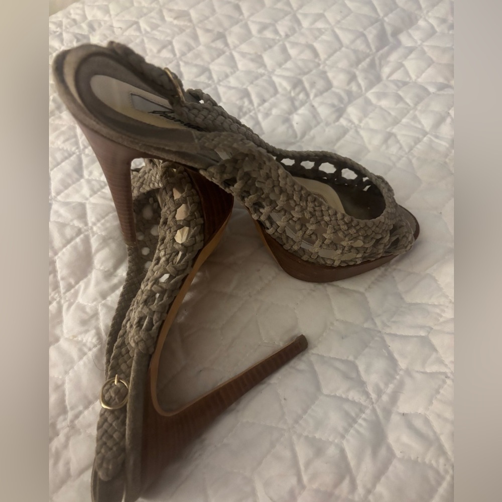 Brian Atwood Sexy High Heels Crochet Braided Stiletto size 7.5 - Picture 2 of 7